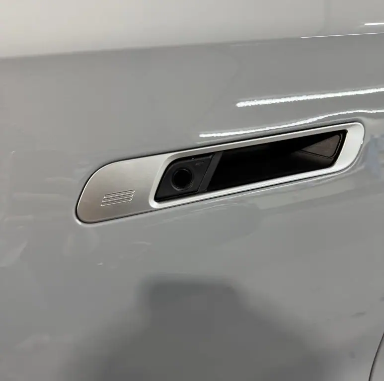 BMW i7 전체 PPF 근접 마감