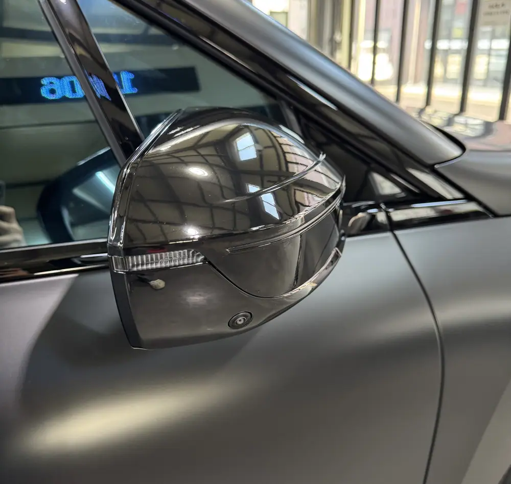 BMW iX 무광 PPF 근접 마감