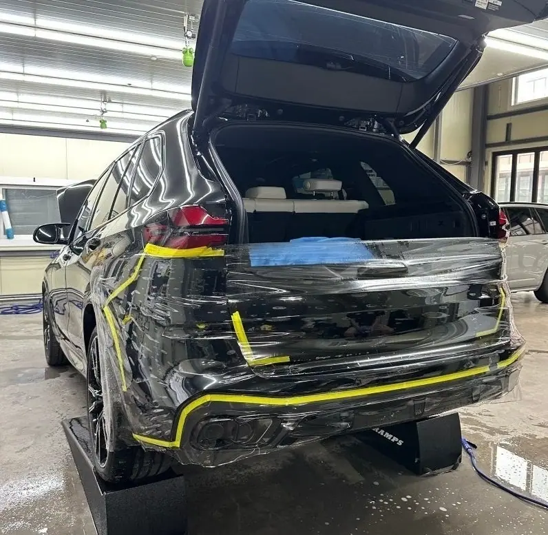 BMW X5 M60i 전체 PPF 시공 중